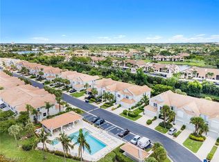 8260 Village Edge Cir APT 2, Fort Myers, FL 33919