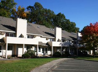 28 Rose Ln #41, Danbury, CT 06811