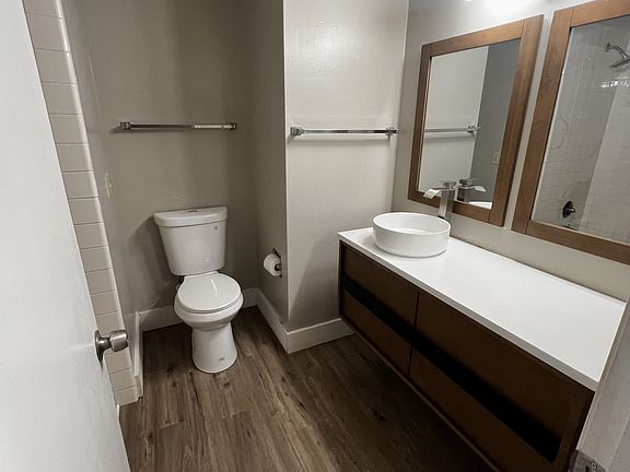 5th image of 5436 Cresthaven Ln APT 4