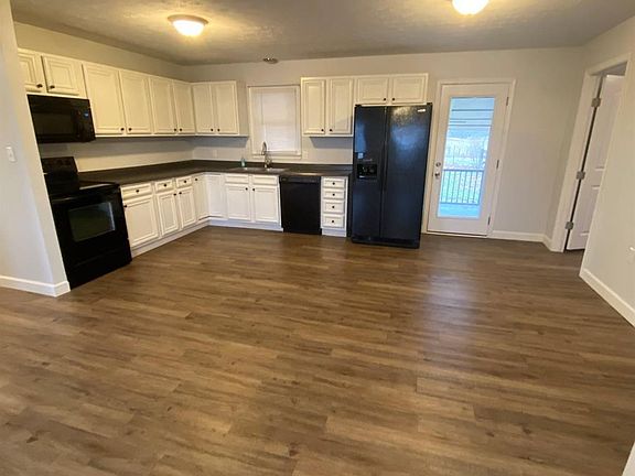 4th image of 149 Southdale Dr