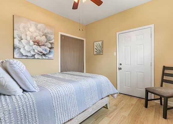 2nd image of 2688 Jonquil St