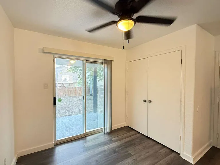 4411 Mystic Sunrise Dr — Photo 11