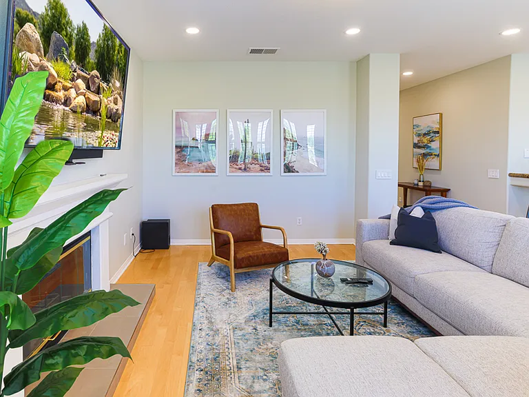 2548 Tuscany Way — Photo 8