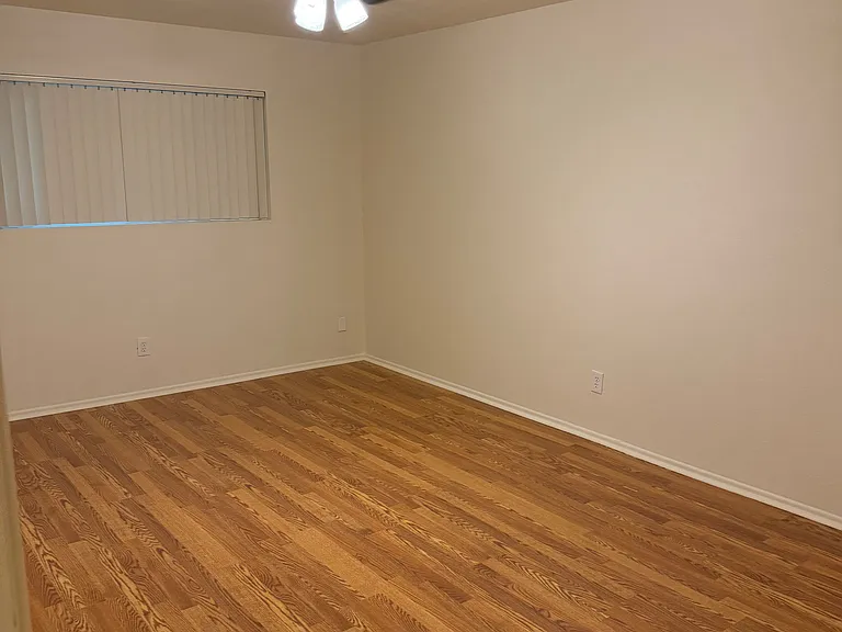 545 S Silktree Cir #545 — Photo 7