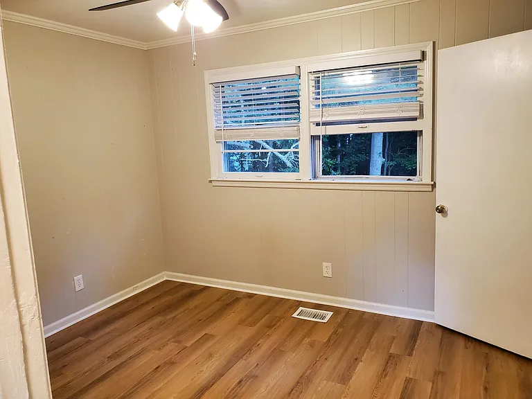 3271 Howell Cir — Photo 6
