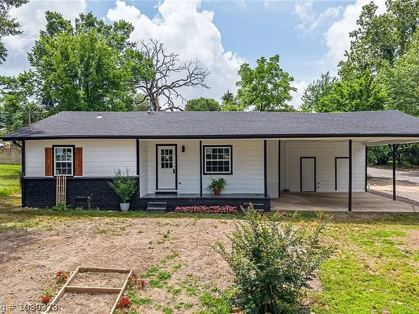 602 Cartwright St, Van Buren, AR 72956
