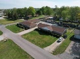 916 E Logan St, Republic, MO 65738