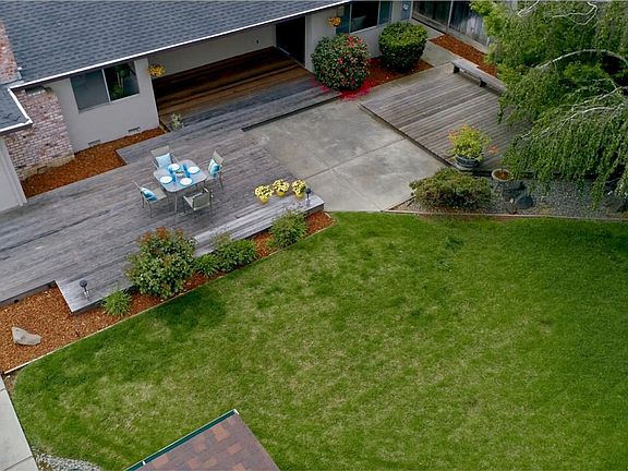 2nd image of 1355 McBain Ave