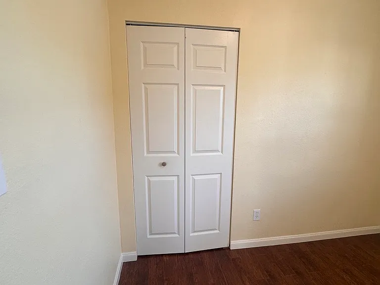 285 Sunset Blvd — Photo 6