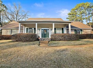 422 Cambridge Ln, Jackson, MS 39212