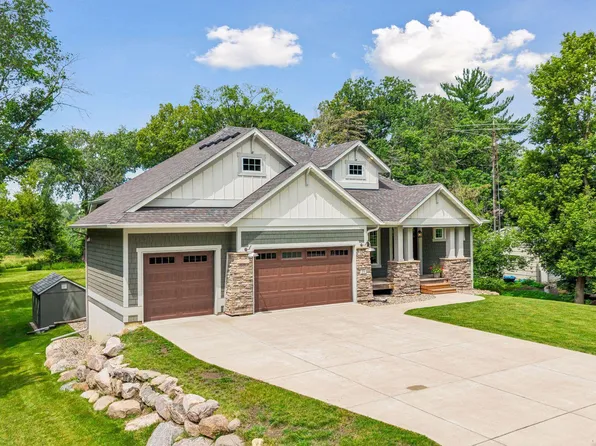 19 Westwood Rd, Minnetonka, MN 55305