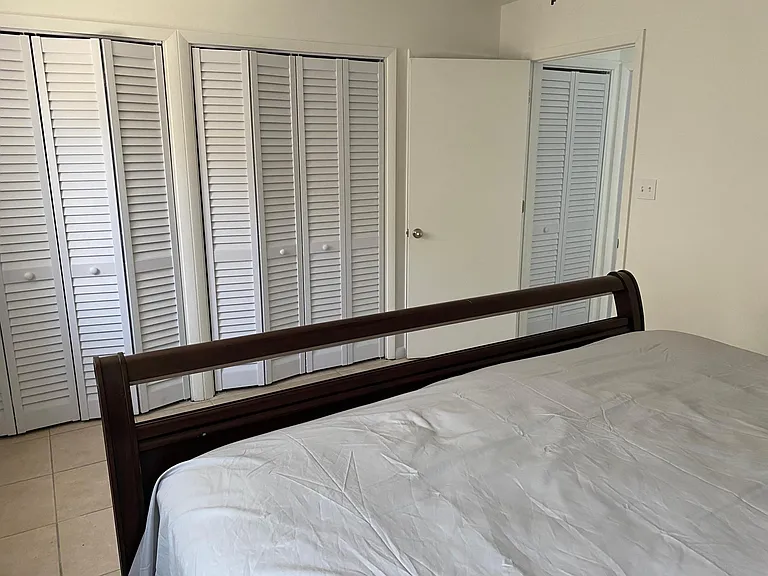 7260 Sea Cliff Villas St #23-14 — Photo 9