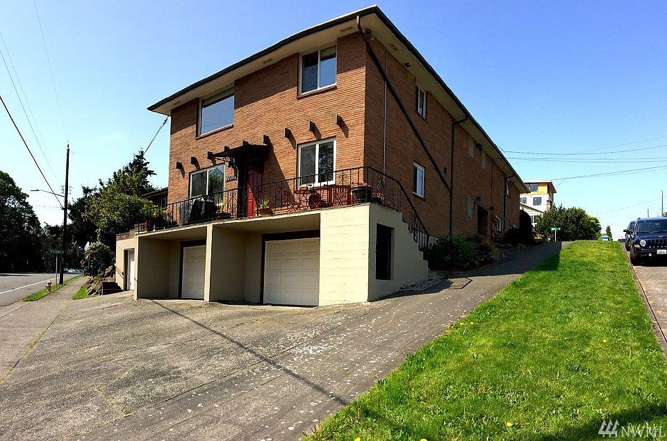 1st image of 2505 W Plymouth St