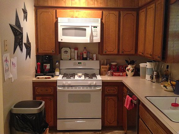 3rd image of 522 E Fir St