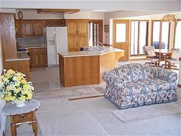 2nd image of 6584 Thorntree Dr