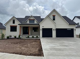 554 Saffron Ln, Versailles, KY