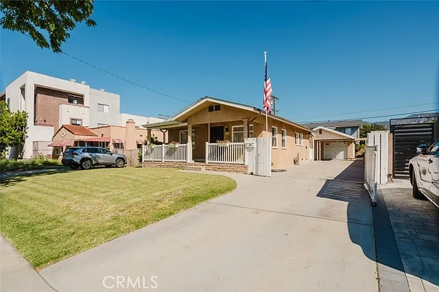 609 Alexander St #A — Photo 28