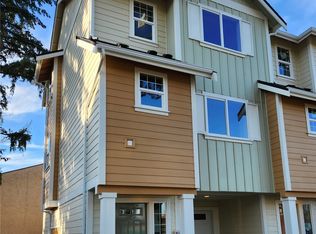 334 9th Ave SE #B-8, Puyallup, WA 98372