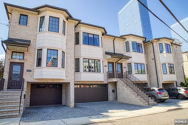 1st image of 1643 Federspiel St #1643