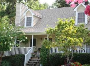 985 Granite Ln, Loganville, GA 30052