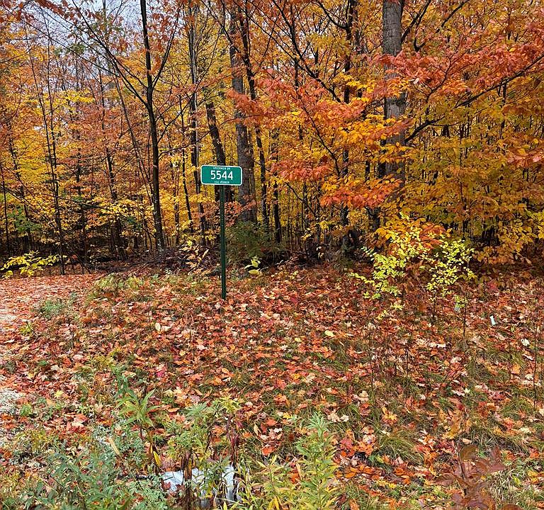 1st image of 5544 Greenview Dr