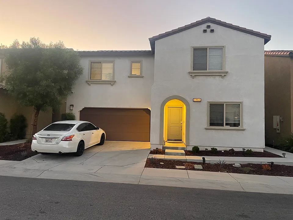 32846 Crown Point Ln