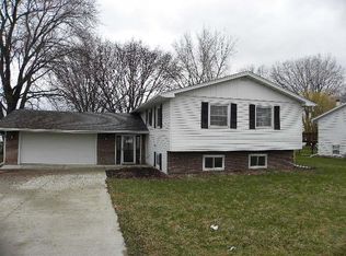 507 W Juneau St, Hustisford, WI 53034