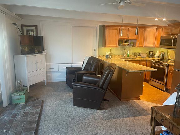 3rd image of 1558 Saint Francis Dr