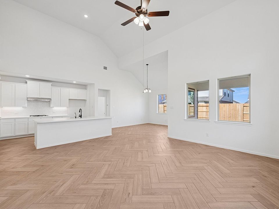 1st image of 32402 Mimosa Ridge Ln