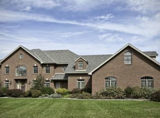 1483 Fairmont Dr, Harrisburg, PA 17109