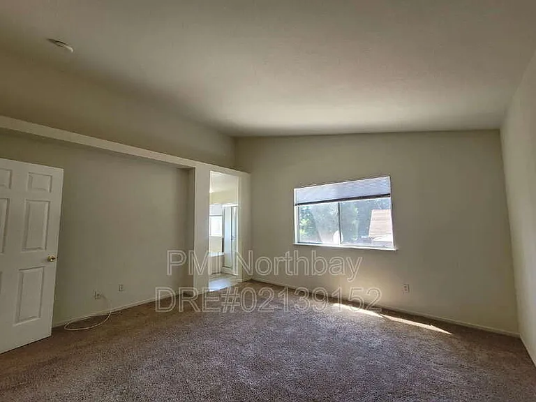 937 Iron Dr — Photo 11