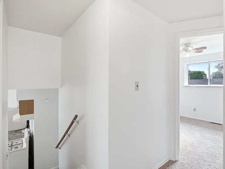 3840 Williams St — Photo 7