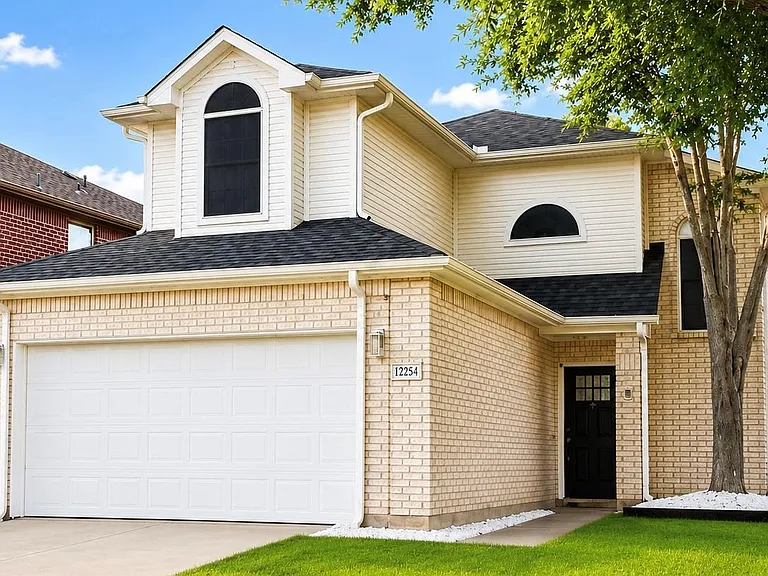 12254 Cardston Ct — Photo 2