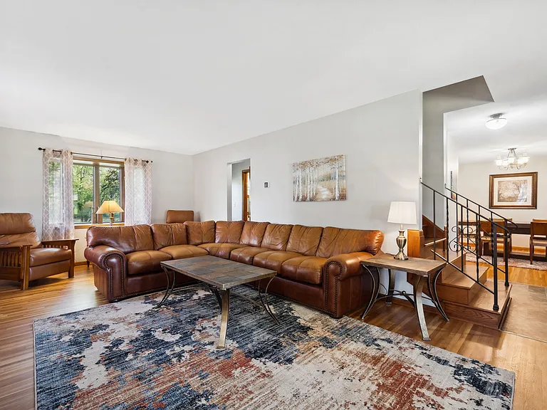 10527 Morgan Ave S — Photo 7