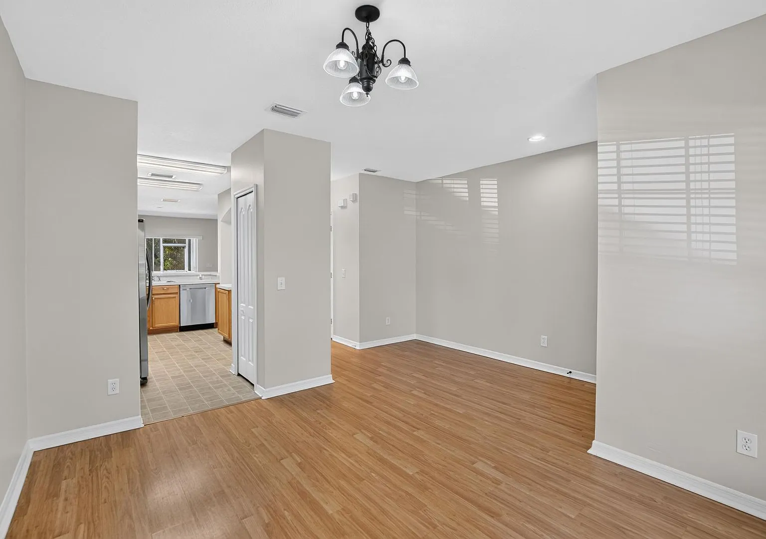 Gated Fishhawk Community! — Photo 4