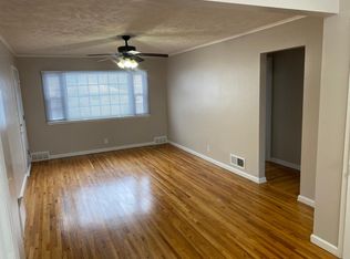 302 S 47th St, Lincoln, NE 68510