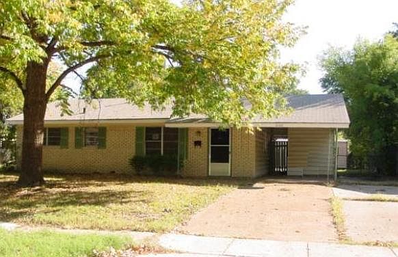 1st image of 3005 Ivy Ln
