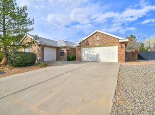 10219 Wickenburg St NW, Albuquerque, NM 87114