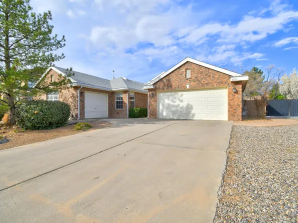 10219 Wickenburg St NW, Albuquerque, NM 87114
