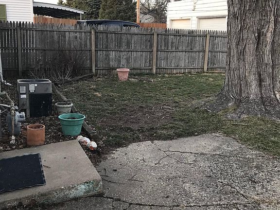 4th image of 4704 N Helen Pl