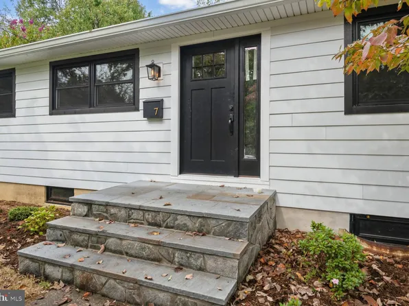 7 Williams Dr, Annapolis, MD 21401