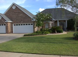 15330 Overlook Dr, Gulfport, MS 39503