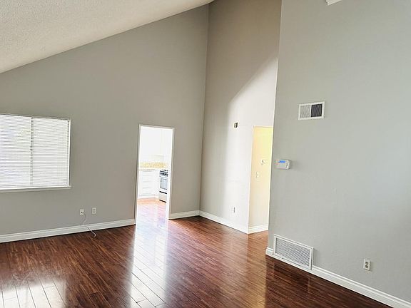 3rd image of 10792 Loro Verde Ave