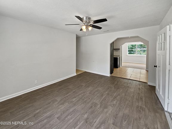3rd image of 5334 MAYS Drive