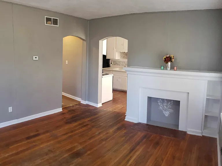 834 N Glendale Ave — Photo 5