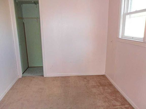 3rd image of 7200 Park Ave