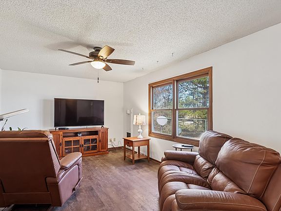 2nd image of 18211 335th Ln