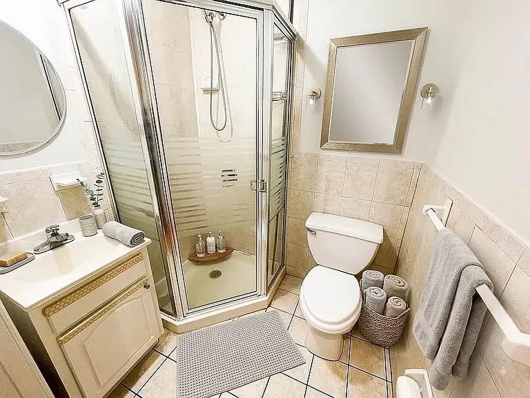 6727 Exeter St #1 — Photo 4