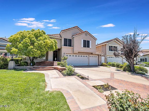 3rd image of 23453 Cloverdale Ct