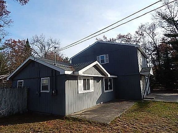 3rd image of 1430 Huron Ave